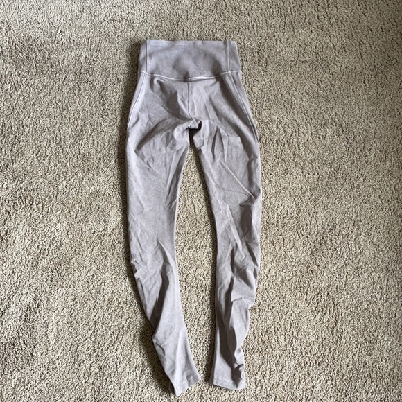 Lululemon workout leggings - Picture 3 of 4